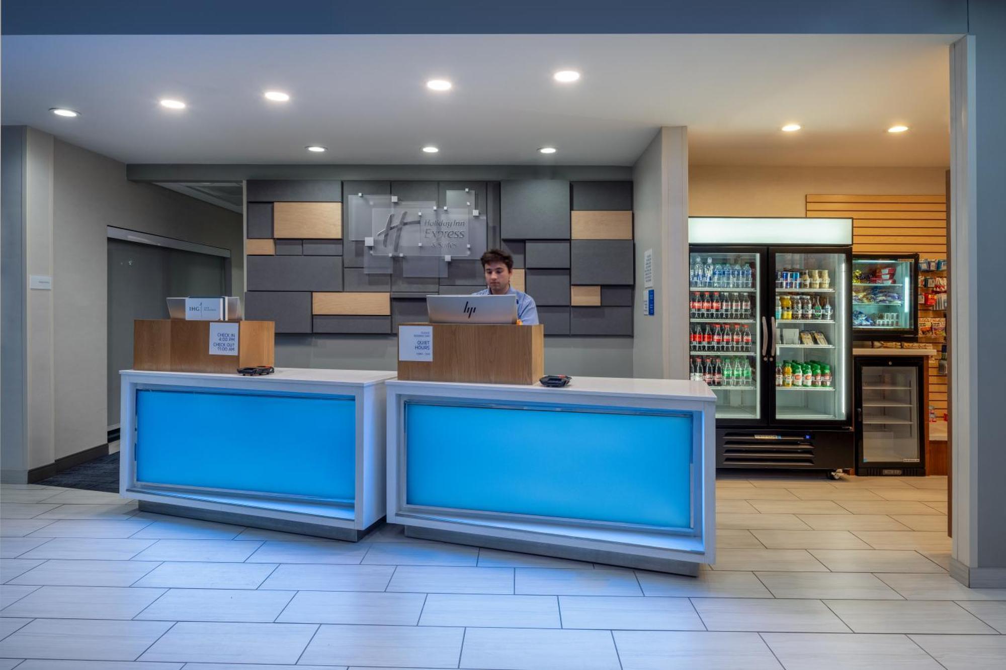 Holiday Inn Express & Suites - Gilbert - Mesa Gateway Airport Exterior foto